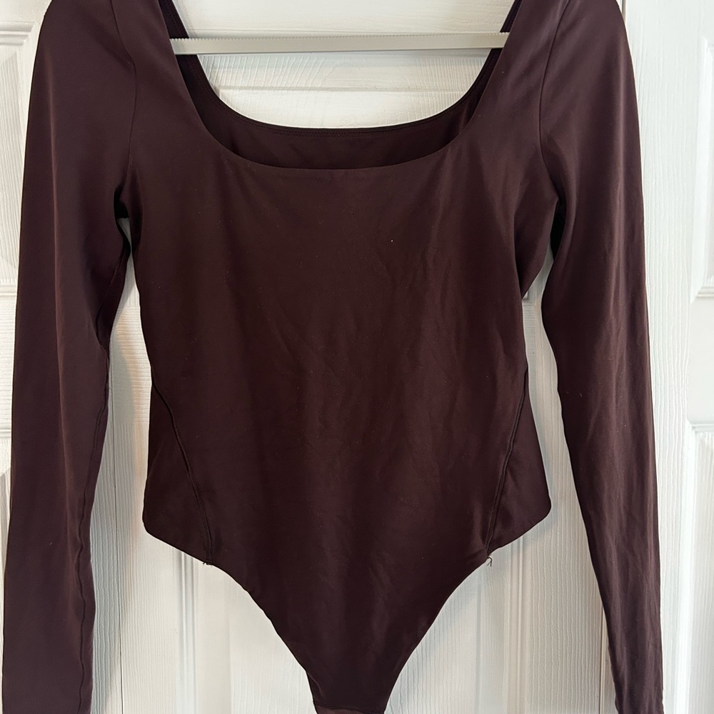 Lululemon Long  Sleeve Brown Bodysuit sz Medium